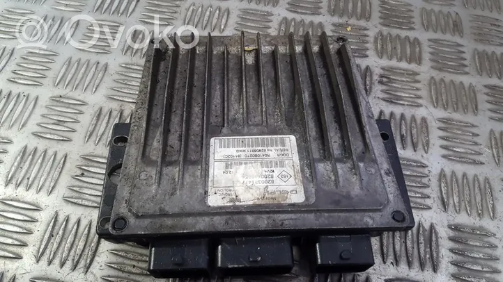 Renault Clio II Sterownik / Moduł ECU 8200331477