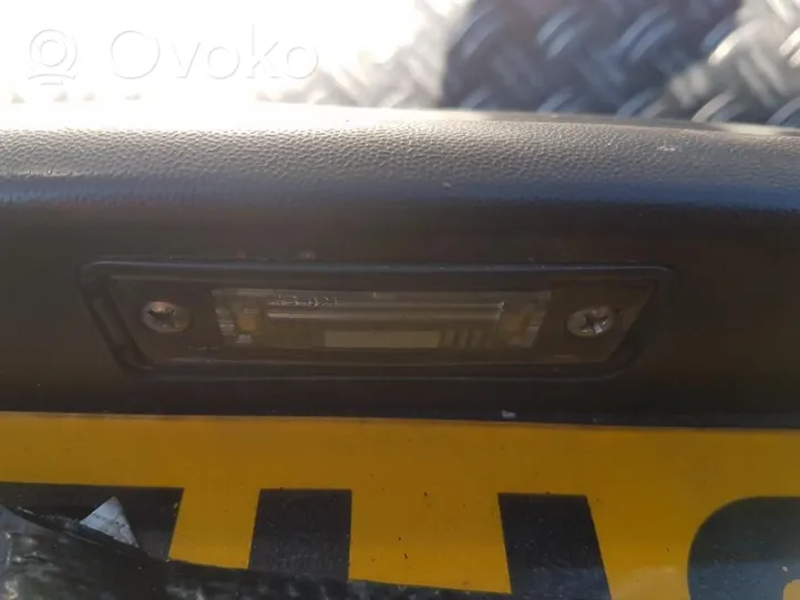 Volkswagen Polo Lampa oświetlenia tylnej tablicy rejestracyjnej 