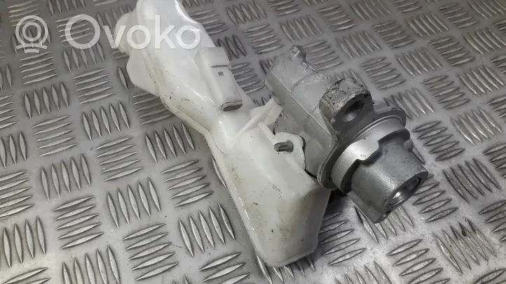 Ford Fiesta Główny cylinder sprzęgła 0204054028