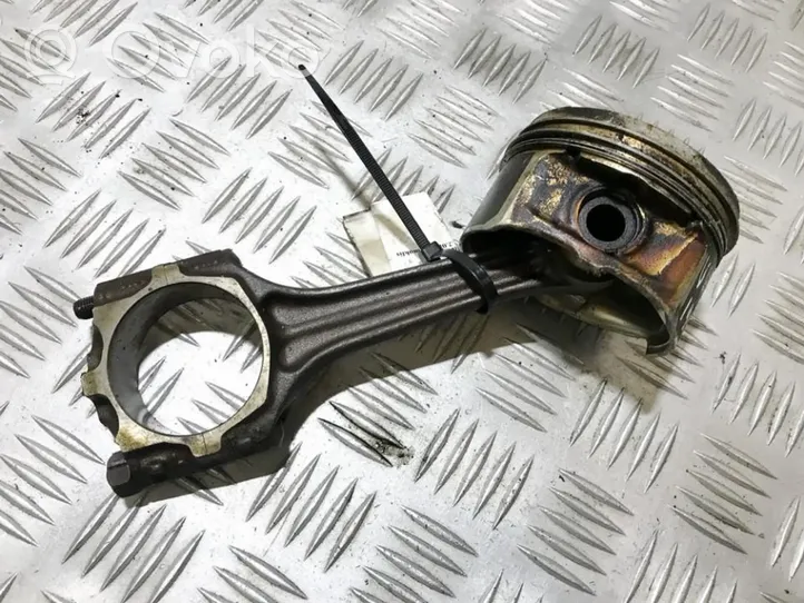 Volkswagen New Beetle Piston with connecting rod 027b