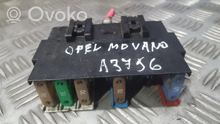 Opel Movano A Skrzynka bezpieczników / Komplet 