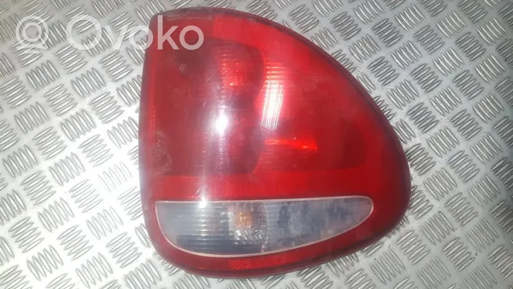 Dodge Caravan Lampa tylna 04857601