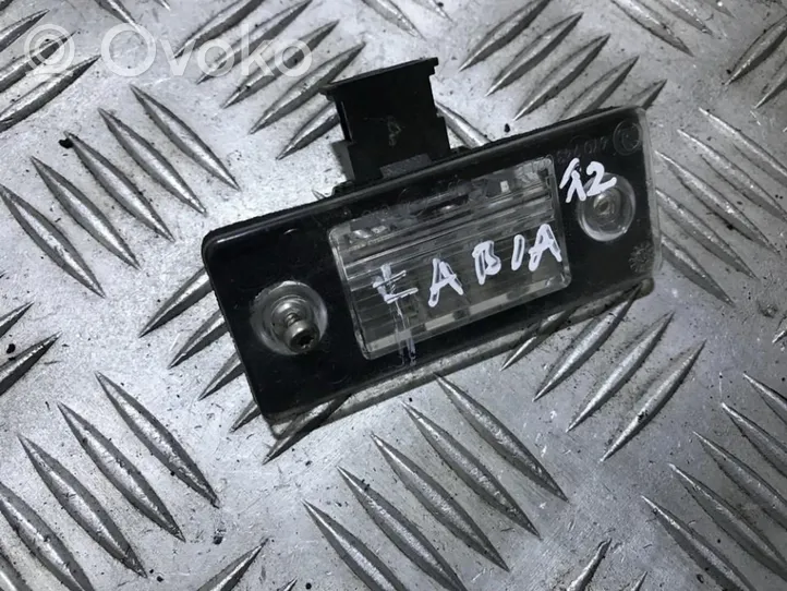 Skoda Fabia Mk1 (6Y) Lampa oświetlenia tylnej tablicy rejestracyjnej 6y0943021e