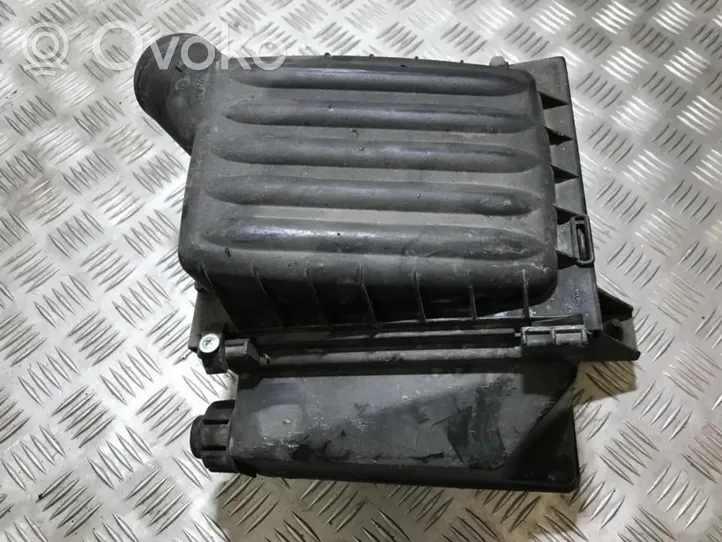 Opel Corsa B Oro filtro dėžė 90529826