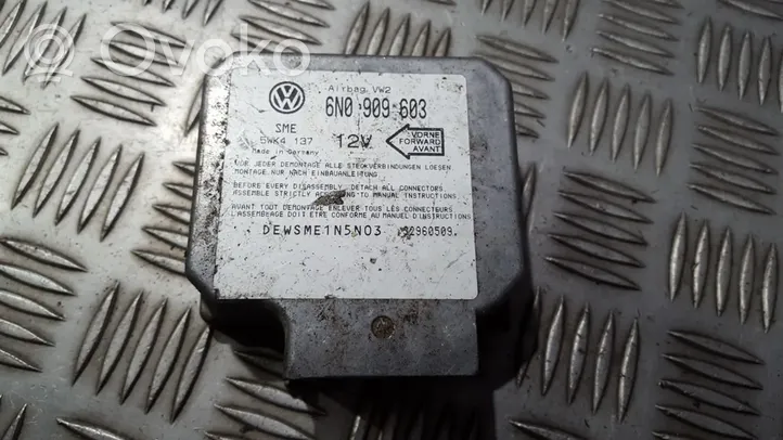 Volkswagen Vento Module de contrôle airbag 6n0909603