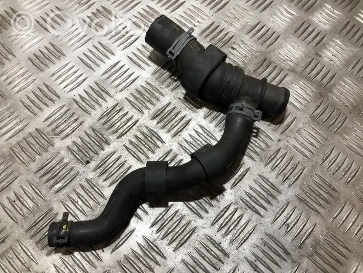 Audi Q3 8U Engine coolant pipe/hose 1r0122051al