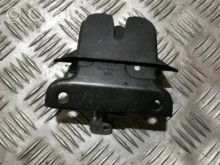 Audi A4 S4 B5 8D Blocco/chiusura/serratura del portellone posteriore/bagagliaio 8d9827505d