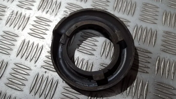 Ford Focus Coil spring mount av615599dd