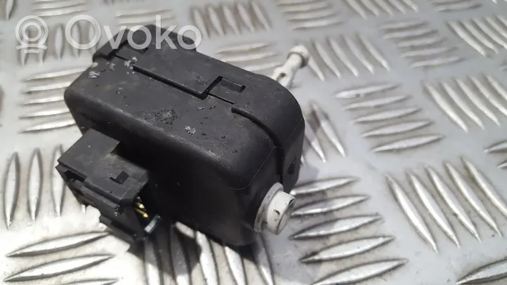 Nissan Note (E11) Headlight level adjustment motor 89020944