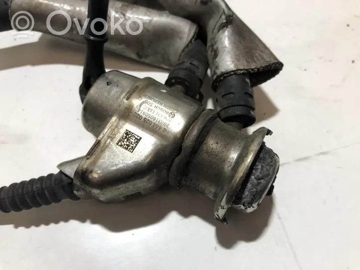 Volkswagen Touran I Fuel pressure sensor 0444025025