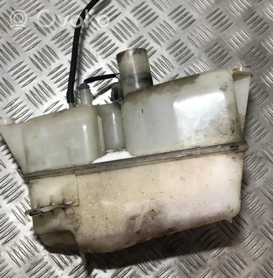 Volvo C70 Windshield washer fluid reservoir/tank 9190695