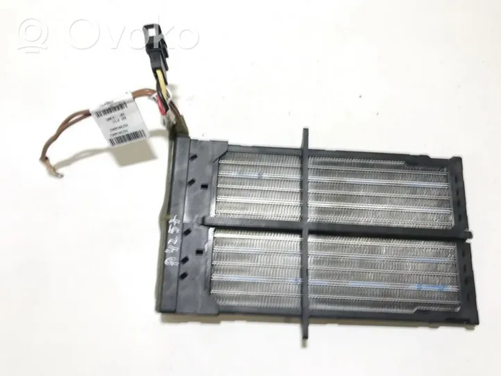 Audi A5 8T 8F Radiateur électrique de chauffage auxiliaire 8k0819011