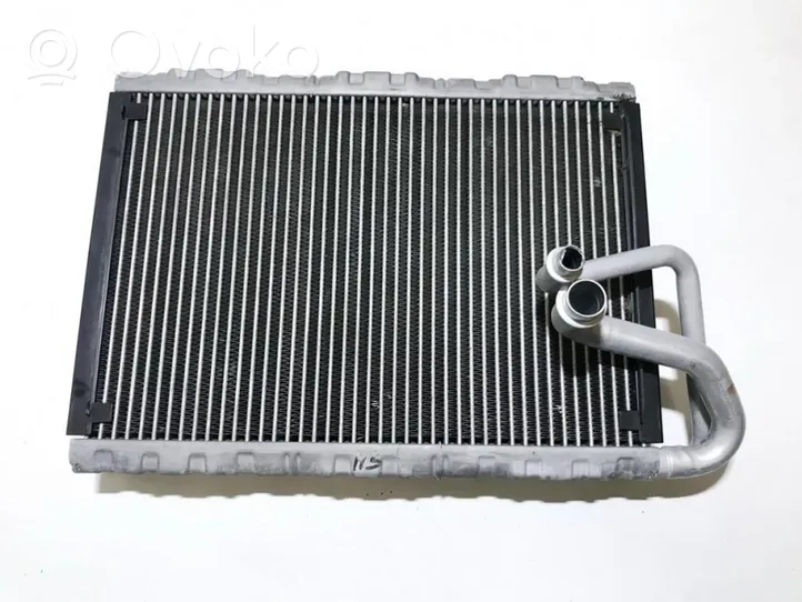 Audi A5 8T 8F Radiateur soufflant de chauffage 