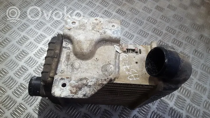 Hyundai Elantra Chłodnica powietrza doładowującego / Intercooler 