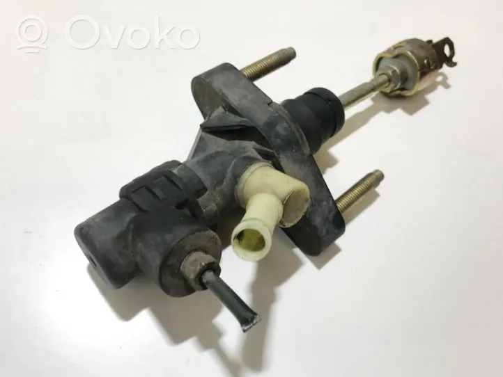 Toyota Corolla E120 E130 Główny cylinder sprzęgła 