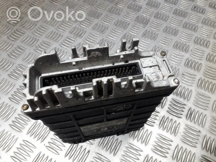 Volkswagen Vento Calculateur moteur ECU 0261203316