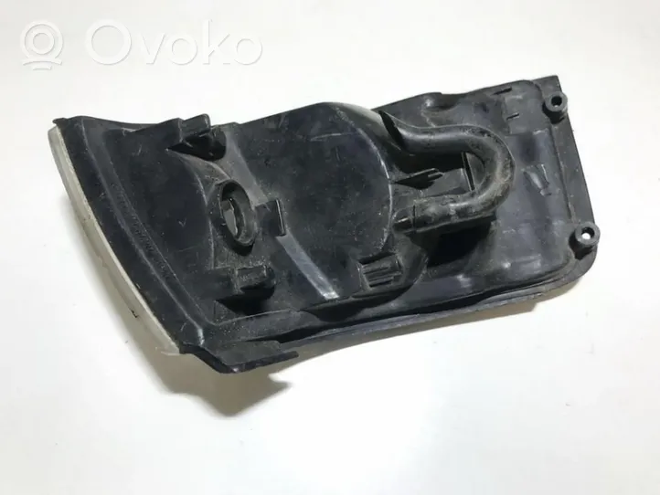 Mazda 323 Indicatore di direzione anteriore 21061301