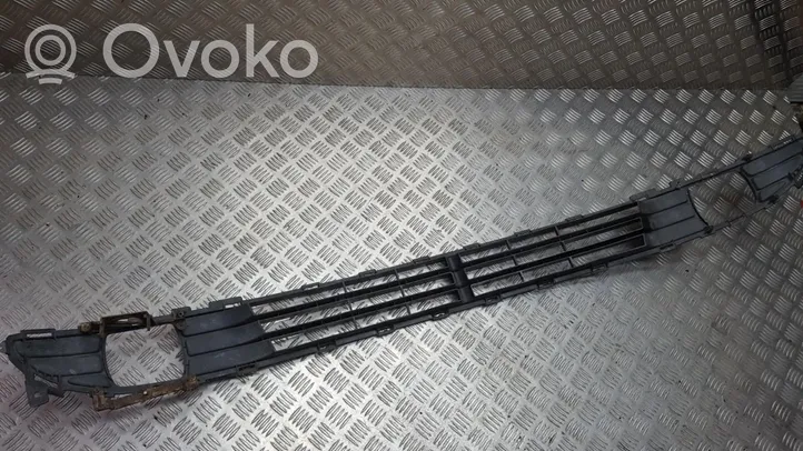 KIA Rio Grille inférieure de pare-chocs avant 865221g030