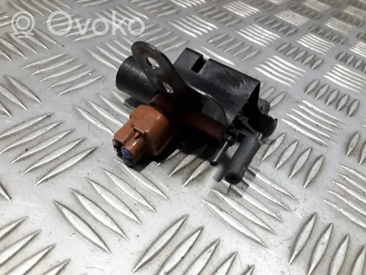 Toyota Corolla E120 E130 Solenoidinis vožtuvas 