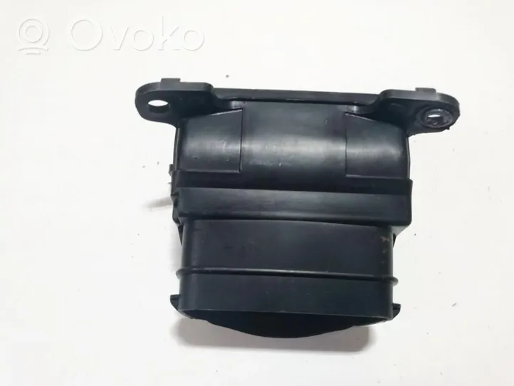 Toyota Yaris Verso Centrinės oro grotelės 5565052020