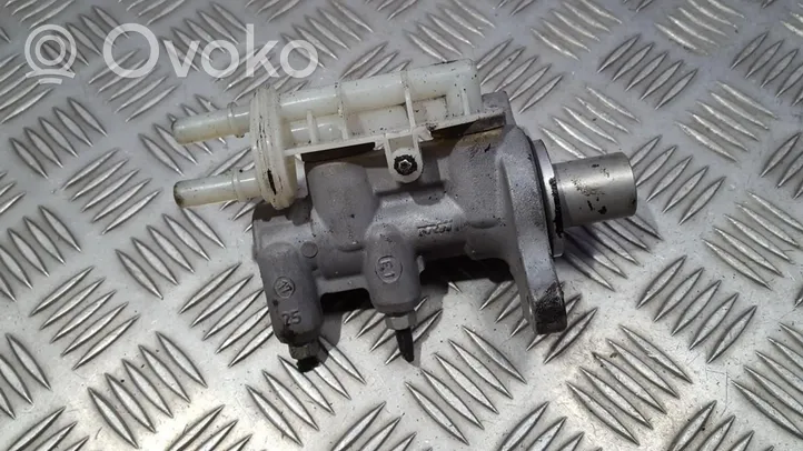 Opel Meriva B Główny cylinder hamulca 6977