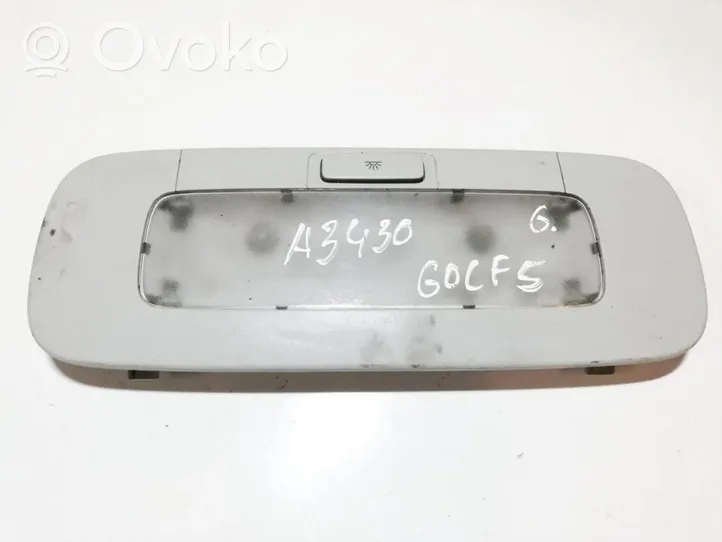 Volkswagen Golf V Lampka podsufitki tylna 947291