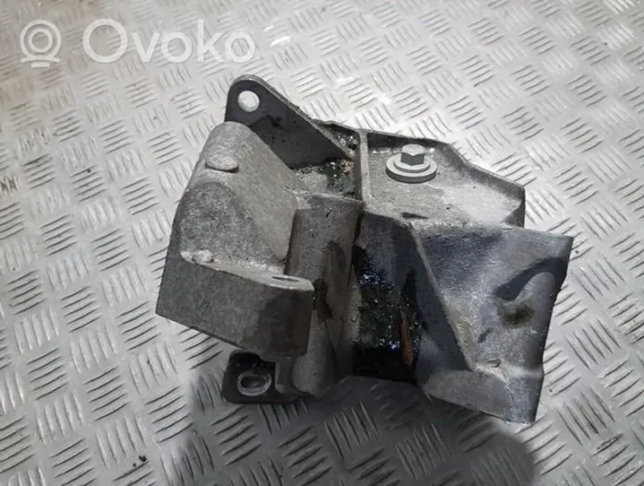 Volvo XC70 Engine mount bracket 8g9n6f012bb