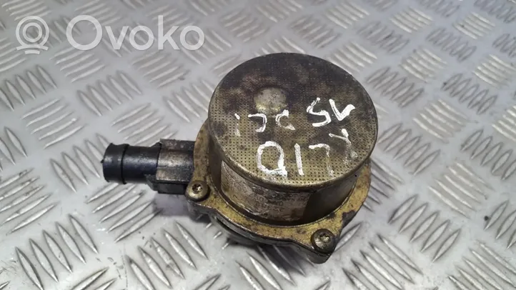 Renault Clio III Siurblys vakuumo 72238912