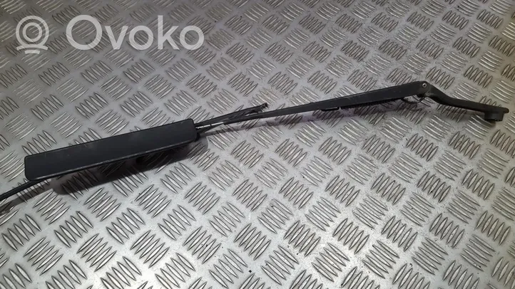Mitsubishi Space Runner Front wiper blade arm 