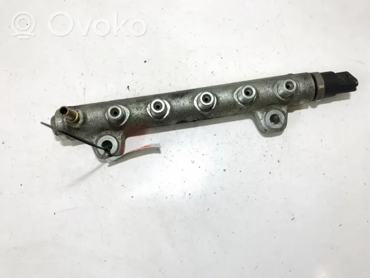 Renault Laguna II Listwa wtryskowa 8200148037