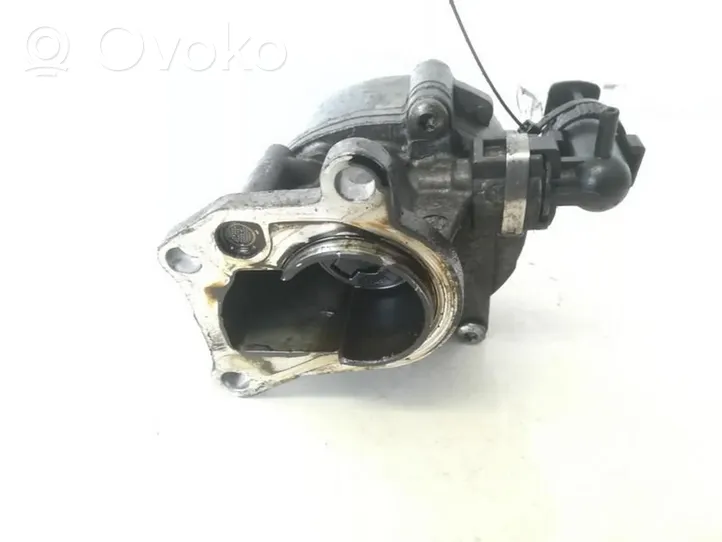 Nissan Primera Alipainepumppu D163123491