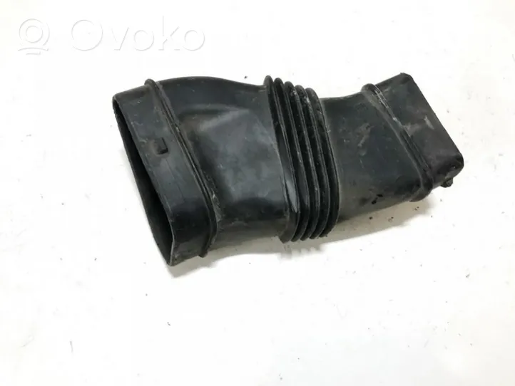 Volvo S80 Rura / Wąż dolotowy powietrza 30748216