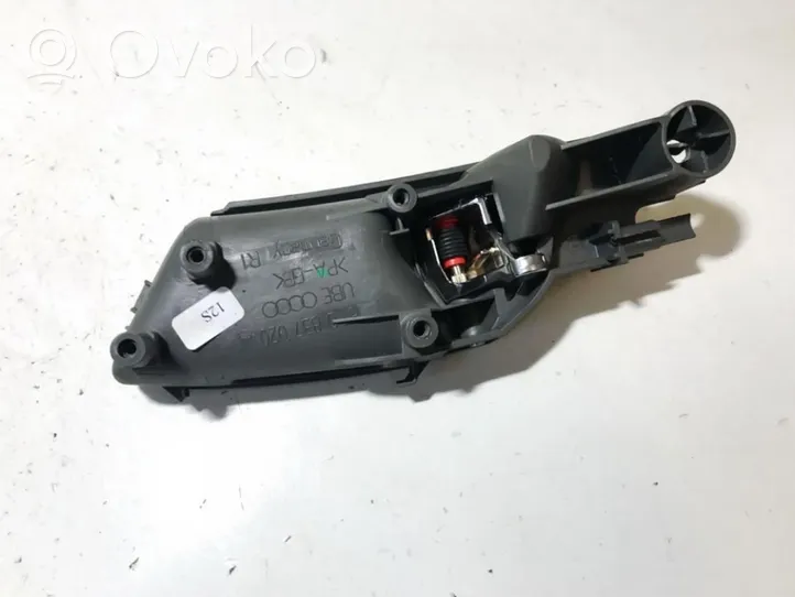 Audi A5 8T 8F Poignée inférieure de porte avant 8t0837020a