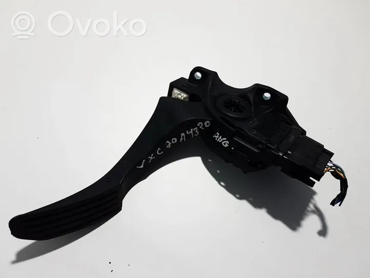 Volvo XC70 Akceleratoriaus pedalas 31329060
