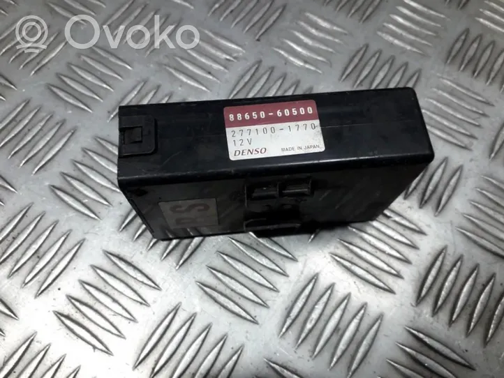 Toyota Land Cruiser (J100) Oro pakabos valdymo blokas (galinės) 8865060500