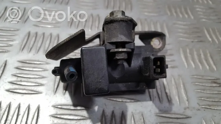 BMW 5 E39 Solenoidinis vožtuvas 72279600