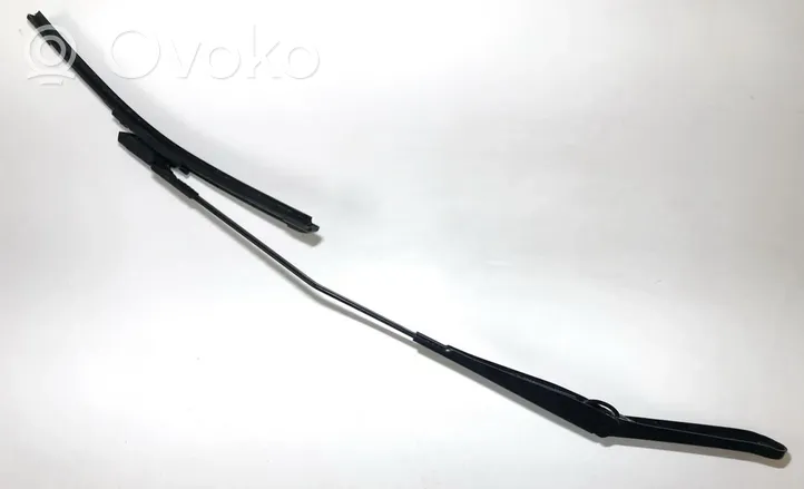 Ford Fiesta Front wiper blade arm 8a6117526cb