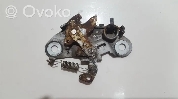 Peugeot 406 Serrure de capot 033084