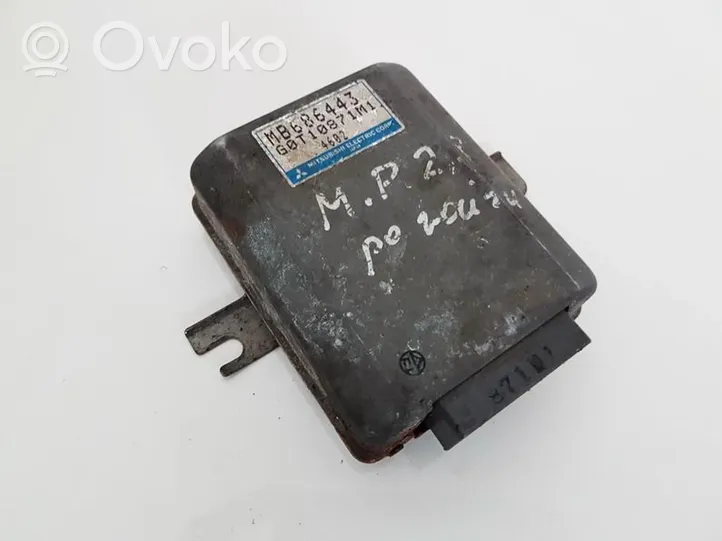 Mitsubishi Pajero Otras unidades de control/módulos mb686443