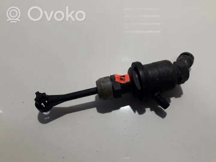 Nissan Juke I F15 Pagrindinis sankabos cilindriukas 306101u60a