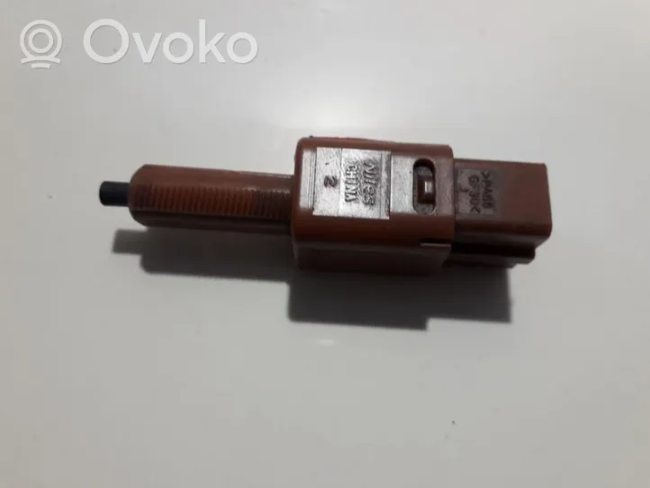 Nissan Juke I F15 Brake pedal sensor switch 