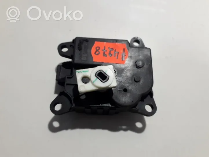 Nissan Juke I F15 Oro sklendės varikliukas 277311ka0a