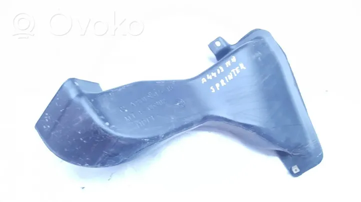 Mercedes-Benz Sprinter W901 W902 W903 W904 Ilmanoton letku A9018315245