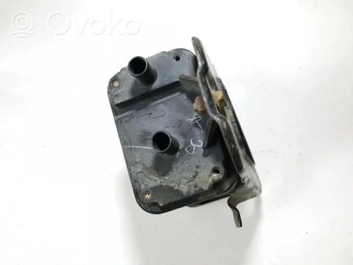 BMW 5 E39 Serbatoio a carbone attivo per il recupero vapori carburante c01211104