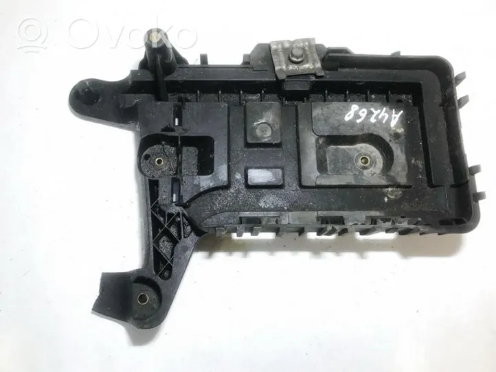 Volkswagen PASSAT CC Battery bracket 1k0915333