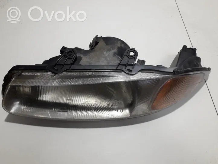 Rover 214 - 216 - 220 Lampa przednia 88202336