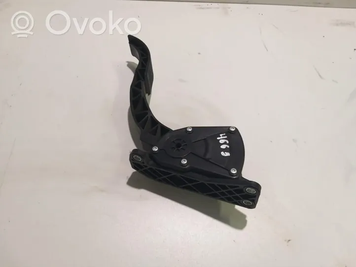 Hyundai Santa Fe Accelerator throttle pedal DE20046A2B900