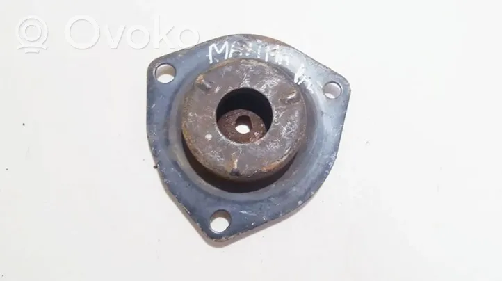 Nissan Maxima Supporto di montaggio della molla elicoidale 3n1081