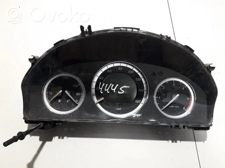 Mercedes-Benz C AMG W204 Compteur de vitesse tableau de bord A2045404848