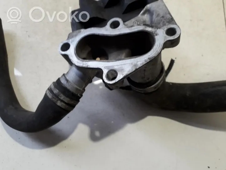 Ford Fiesta Tuyau de liquide de refroidissement moteur 1N1G8594